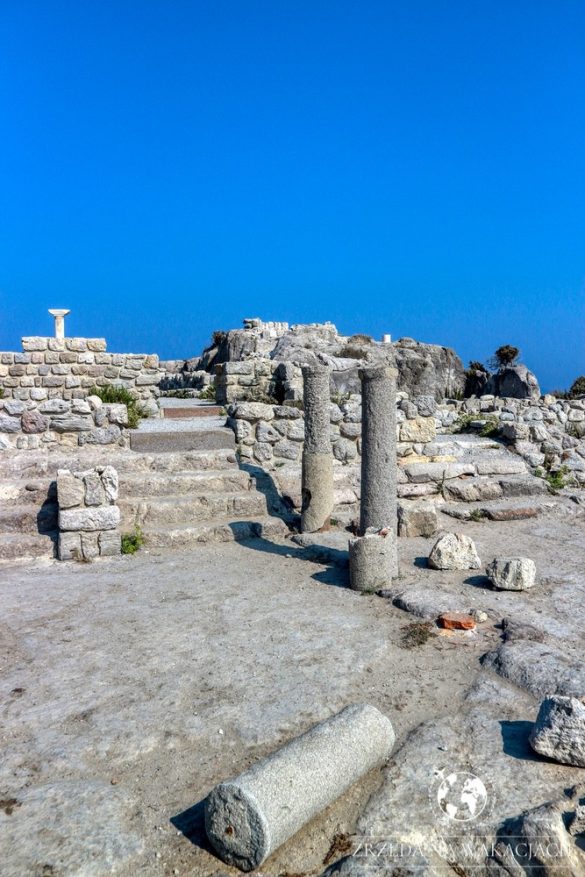Agios Stefanos - plaża, kościół oraz ruiny bazyliki 45