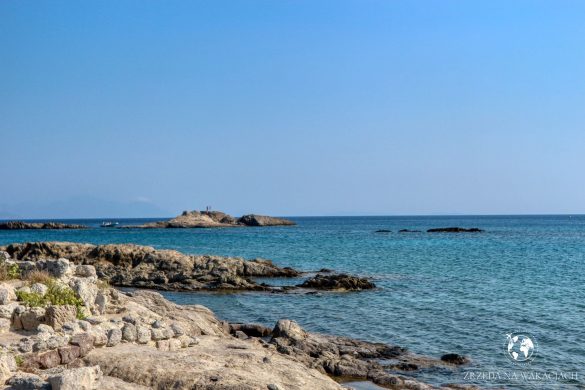 Agios Stefanos - plaża, kościół oraz ruiny bazyliki 35
