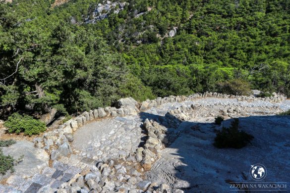 Zamek Monolithos 31