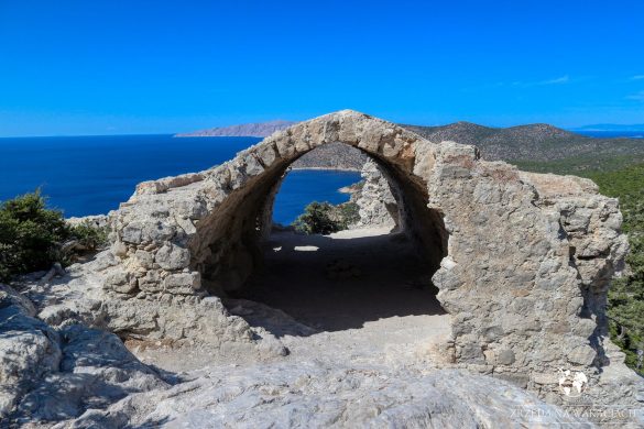 Zamek Monolithos 42