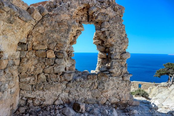 Zamek Monolithos 39