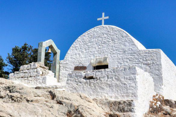 Zamek Monolithos 36