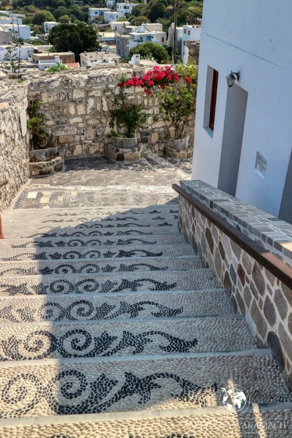 Klasztor Panagia Spiliani i plaża Chochlaki 28