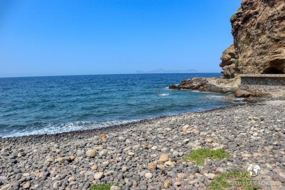 Klasztor Panagia Spiliani i plaża Chochlaki 41