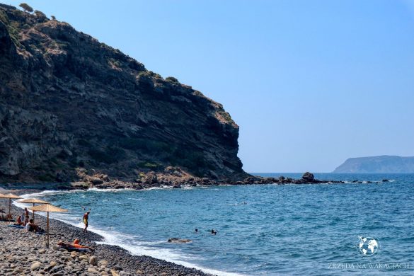 Klasztor Panagia Spiliani i plaża Chochlaki 44