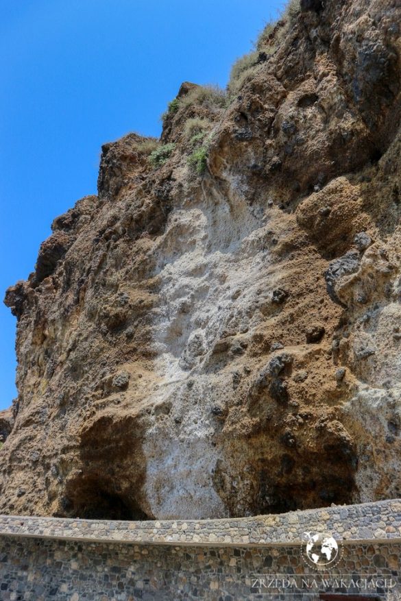Klasztor Panagia Spiliani i plaża Chochlaki 46